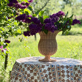 VASE EN ROTIN